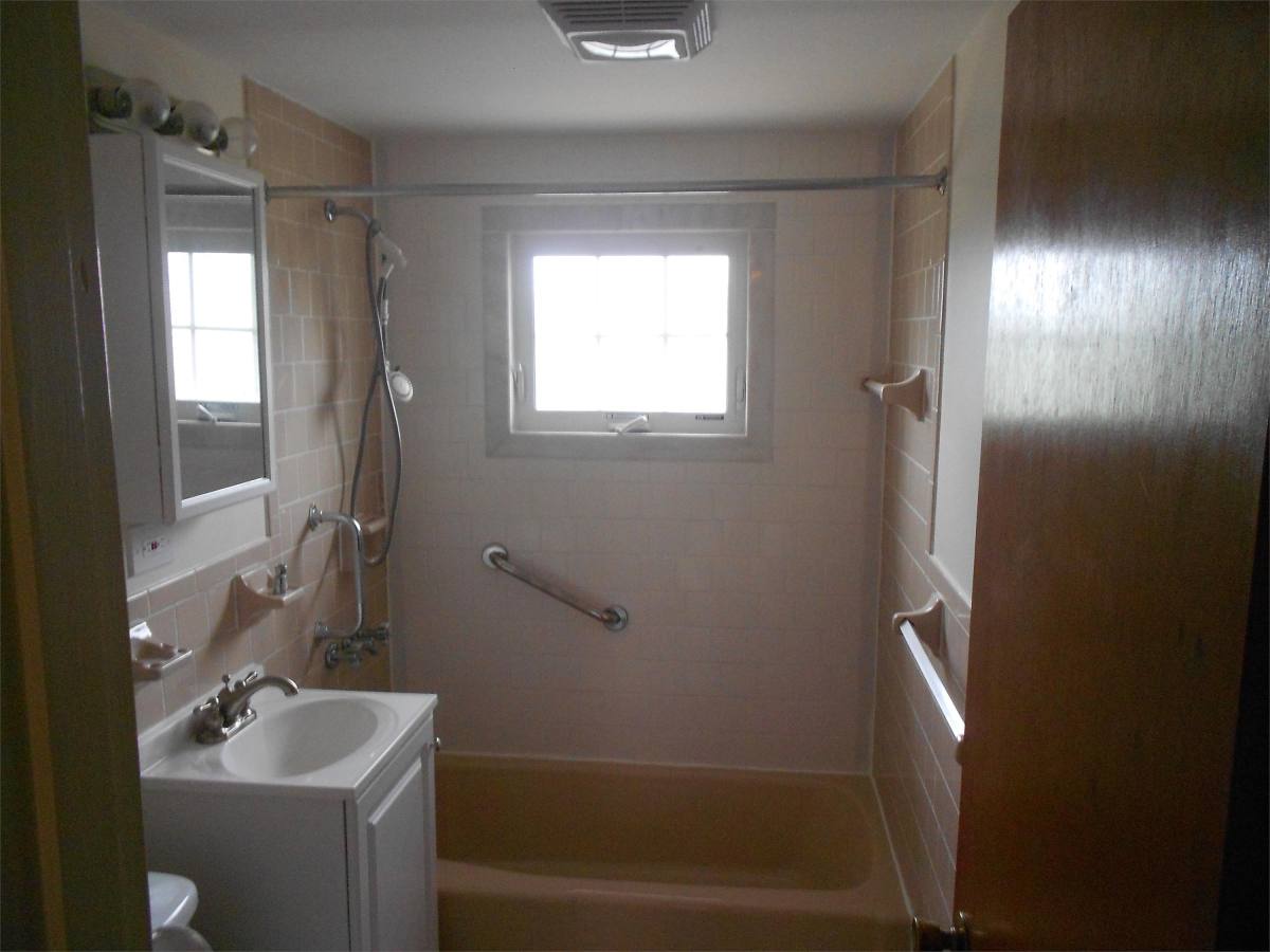 Apartment for rent at 70 Center St, Dennis Port, MA 02639