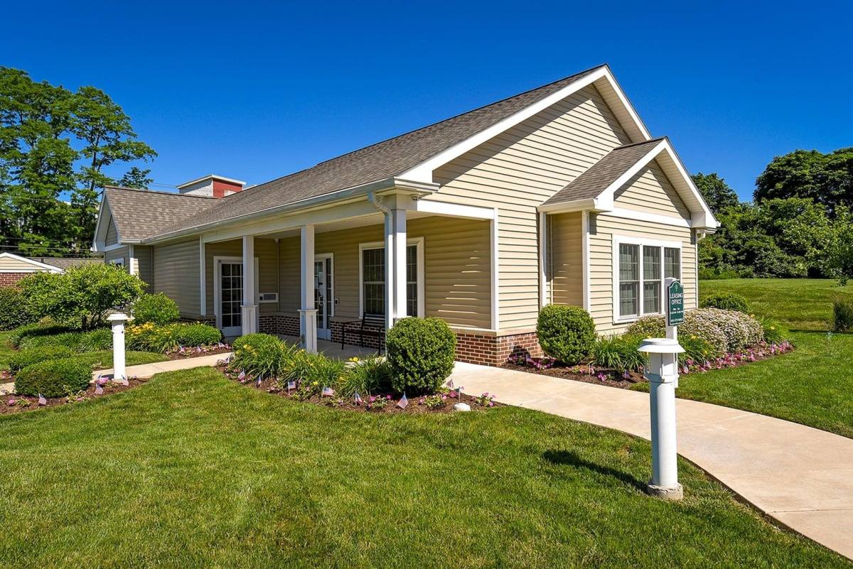 Apartment for rent at Woodland Plaza, 1701 State Hill Rd, Reading, PA 19610