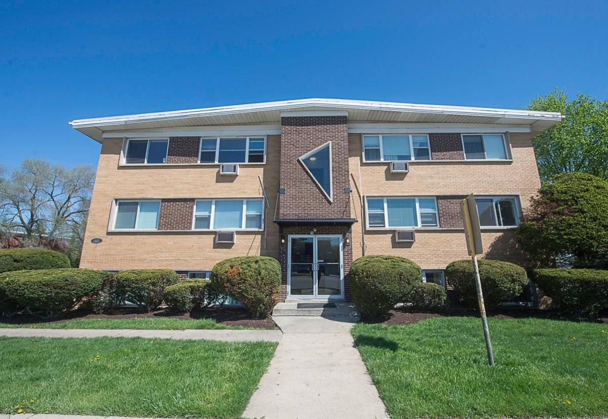 House for rent at 1117 E Roosevelt, Wheaton, IL 60187