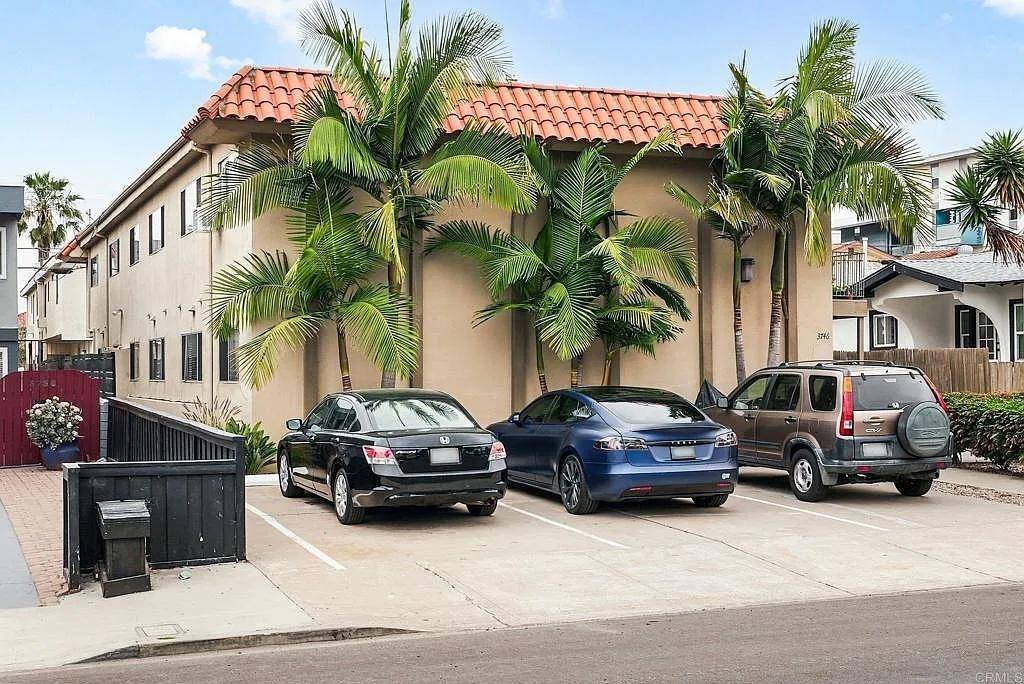 Apartment for rent at 3746 31st St, San Diego, CA 92104