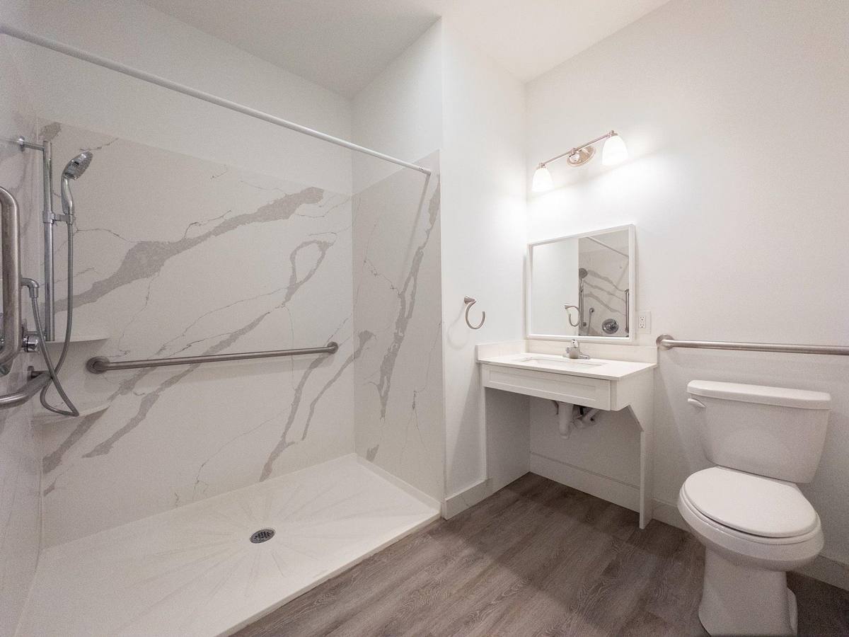 Apartment for rent at 123 Creek Rd, Mount Laurel, NJ 08054