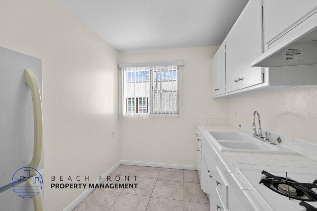 Apartment for rent at 3035 E Mariquita St, Long Beach, CA 90803
