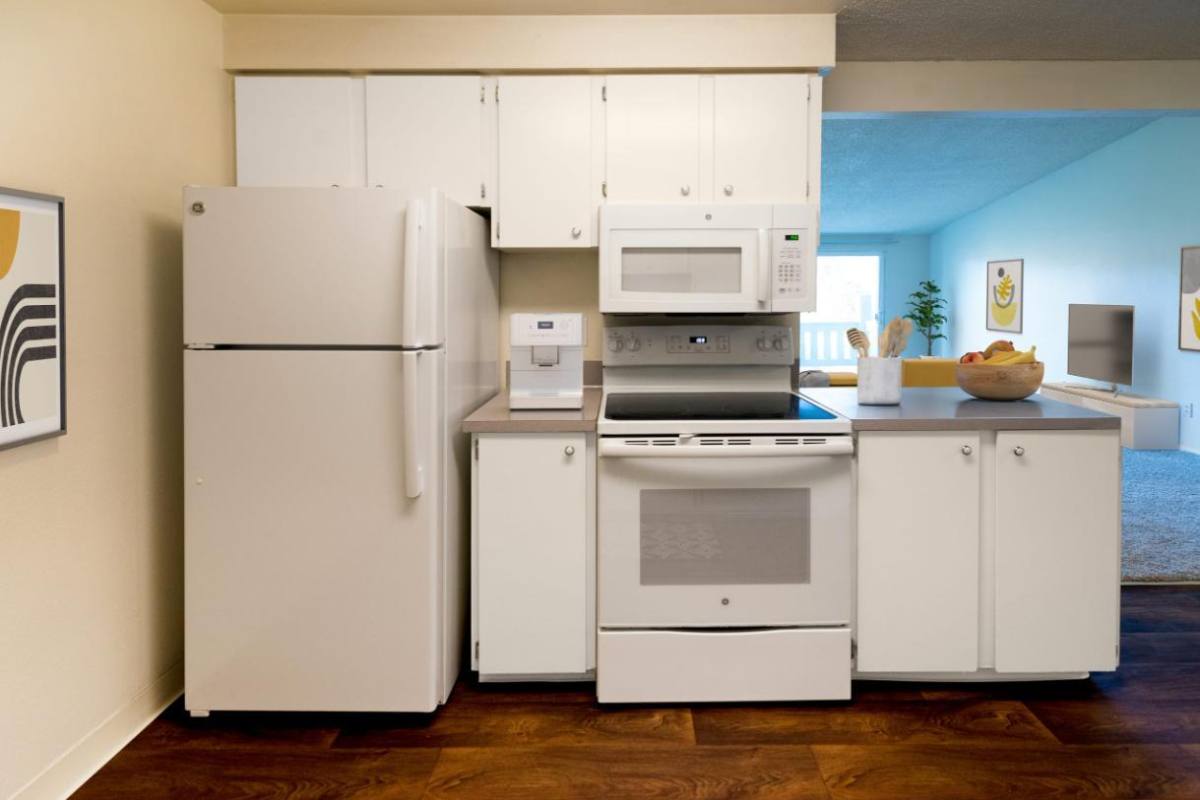 Apartment for rent at 7580 SW Scholls Ferry Rd, Beaverton, OR 97008