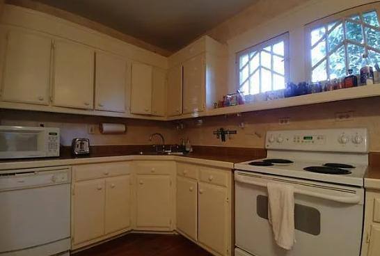 House for rent at 404 Pittsboro St, Chapel Hill, NC 27516