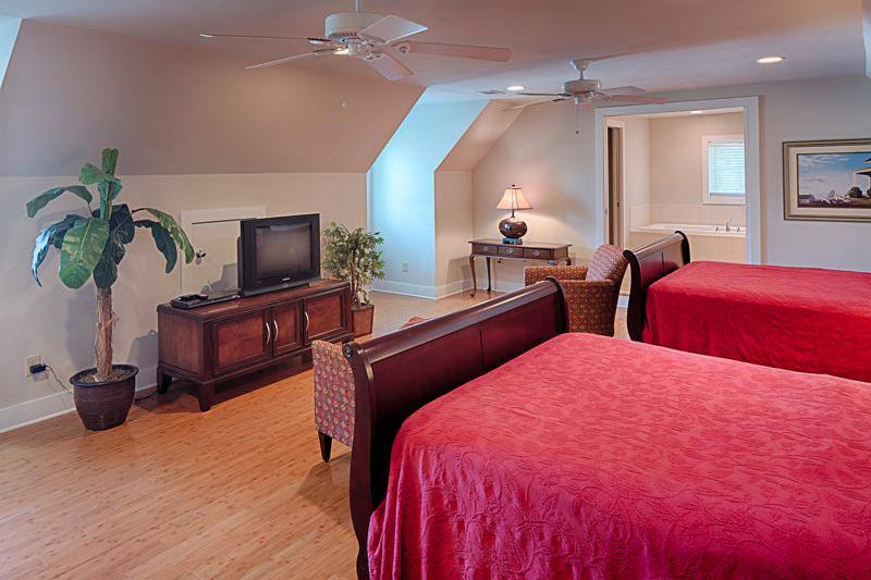 House for rent at Thndrblt Colleg, 3206 Robertson, Savannah, GA 31404