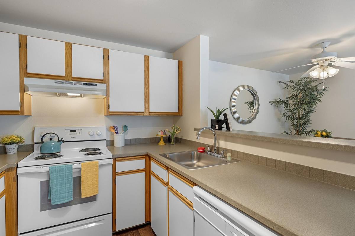Apartment for rent at Canyon Springs, 15914 44th Ave W #H202, Lynnwood, WA 98087