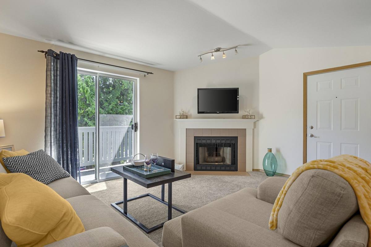 Apartment for rent at Canyon Springs, 15914 44th Ave W #H202, Lynnwood, WA 98087