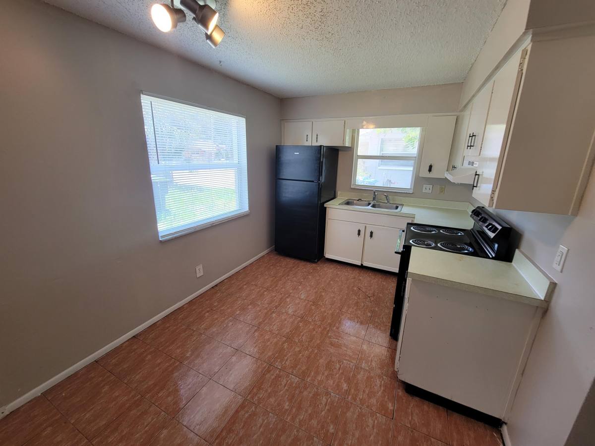 House for rent at 3135 Pine Tree Ave, Largo, FL 33771