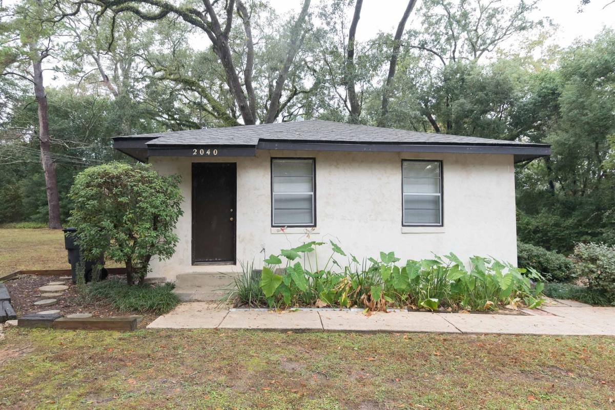 Apartment for rent at 2040 Hollywood Dr, Tallahassee, FL 32303
