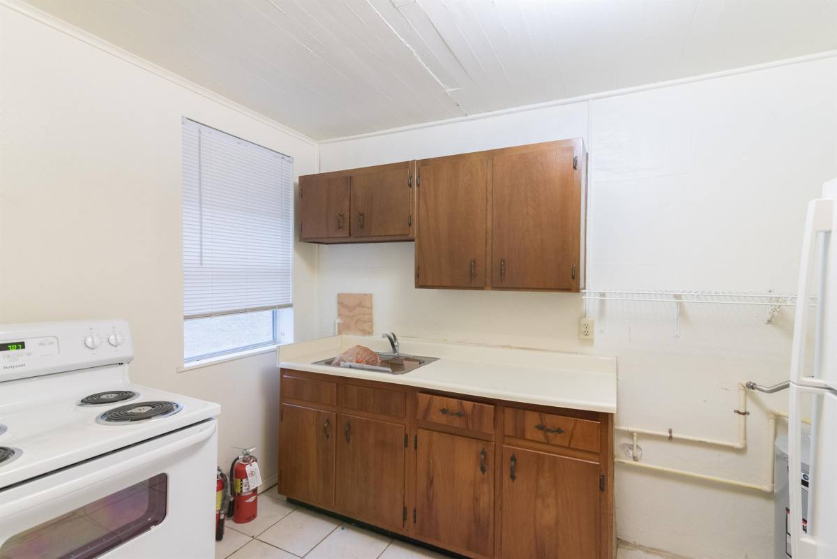 Apartment for rent at 2040 Hollywood Dr, Tallahassee, FL 32303