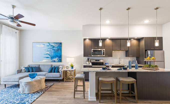 Apartment for rent at 122 Lakeview Way, Katy, TX 77494