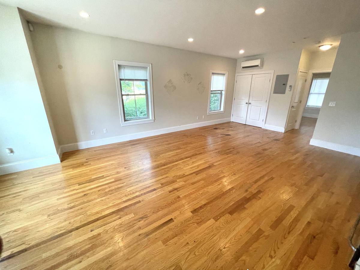 Apartment for rent at 341 Gallivan Blvd #6, Dorchester Center, MA 02124