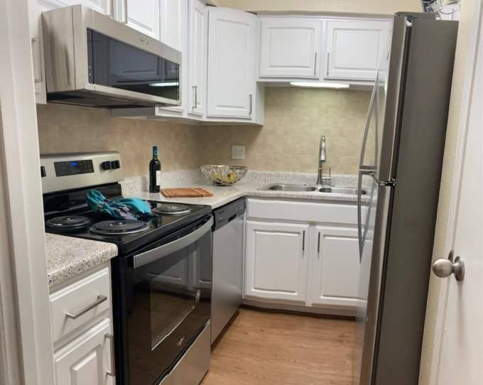 Apartment for rent at 2400 Yorktown #2047, Houston, TX 77056