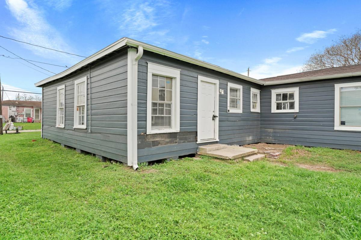 House for rent at Avalon, 1721 W 5th St, Freeport, TX 77541