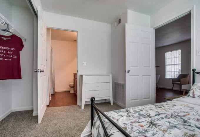 Apartment for rent at 5915 Uvalde Rd #1047, Houston, TX 77049