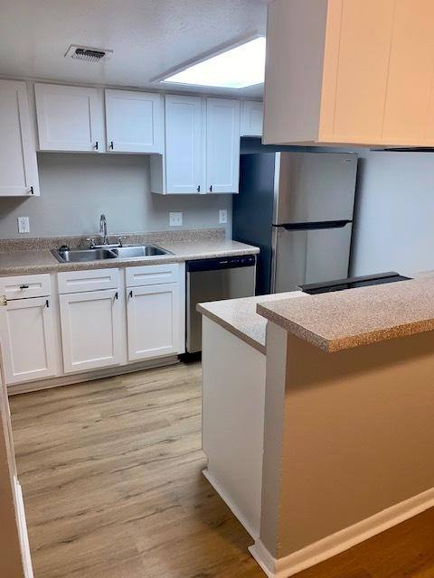 Townhouse for rent at 901 Sunset Dr, Alice, TX 78332