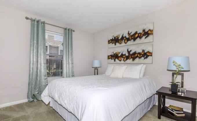 Apartment for rent at 8990 Richmond Ave, Houston, TX 77063