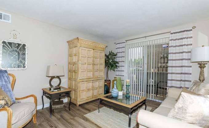 Apartment for rent at 8990 Richmond Ave, Houston, TX 77063