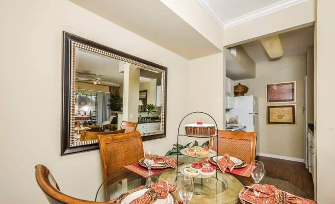 Apartment for rent at 5045 Crenshaw Rd, Pasadena, TX 77505