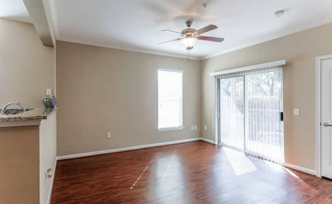 Apartment for rent at 5045 Crenshaw Rd, Pasadena, TX 77505