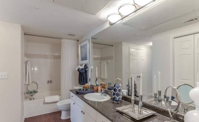 Apartment for rent at 2601 Woodland Park Dr, Houston, TX 77077