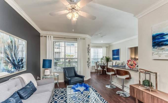 Apartment for rent at 2601 Woodland Park Dr, Houston, TX 77077