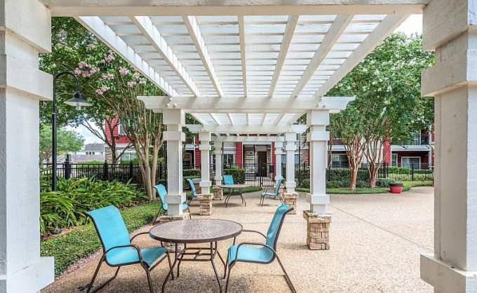 Apartment for rent at 1000 Farrah Lane, Stafford, TX 77477