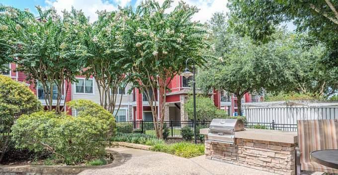 Apartment for rent at 1000 Farrah Lane, Stafford, TX 77477