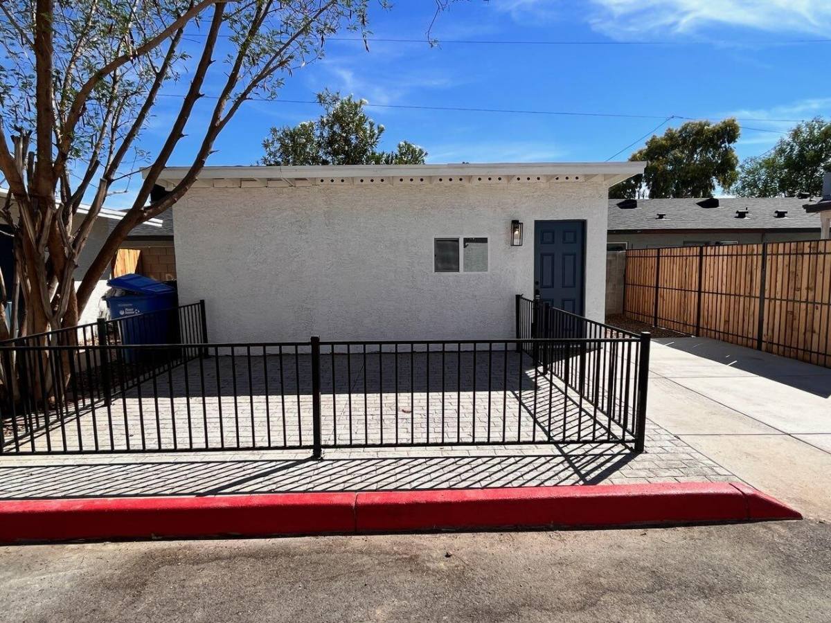 Apartment for rent at 1431 N 35th St #2, Phoenix, AZ 85008