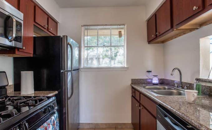 Apartment for rent at 506 S Austin St #2047, Webster, TX 77598