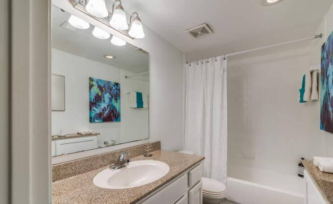 Apartment for rent at 3433 W Dallas St, Houston, TX 77019