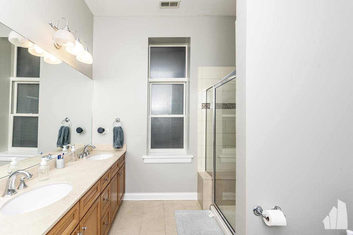 Condo for rent at 1815 N Milwaukee #201, Chicago, IL 60647
