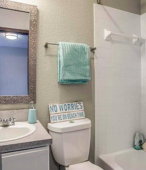 Apartment for rent at Lakewood Estates, 7806 Lyrewood Lane #123, Oklahoma City, OK 73132