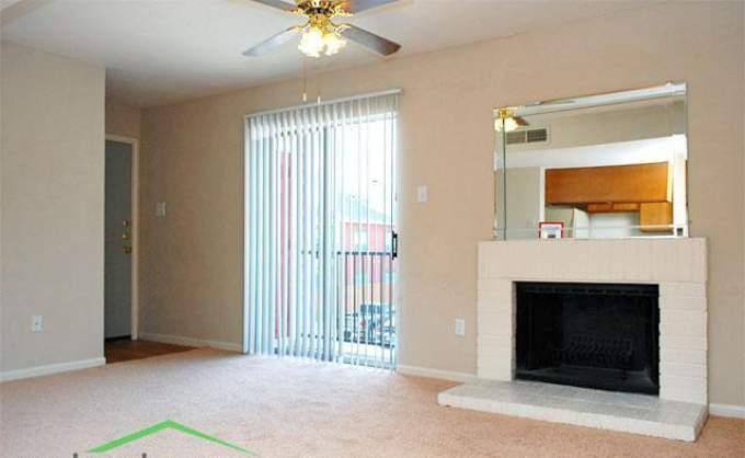 Apartment for rent at 8630 Easton Commons Dr #2047, Houston, TX 77095