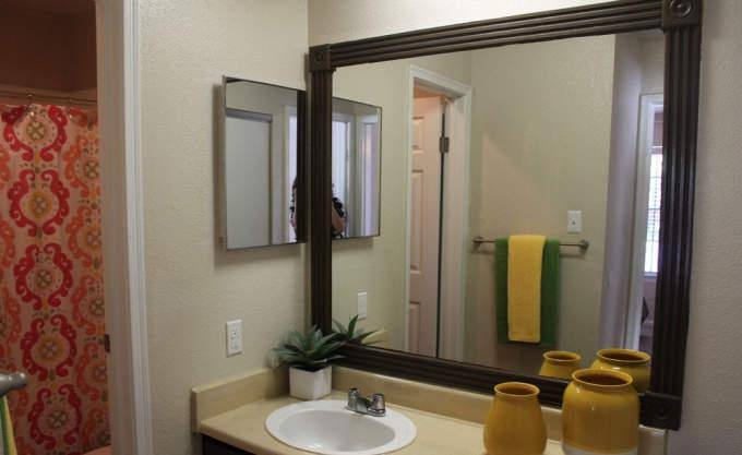 Apartment for rent at 9988 Windmill Lakes Blvd, Houston, TX 77075