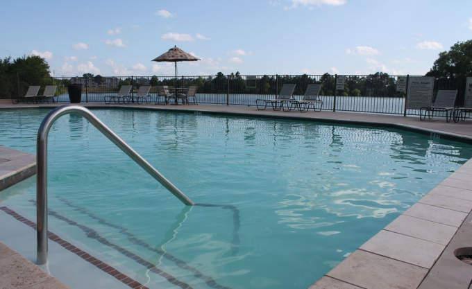 Apartment for rent at 9988 Windmill Lakes Blvd, Houston, TX 77075