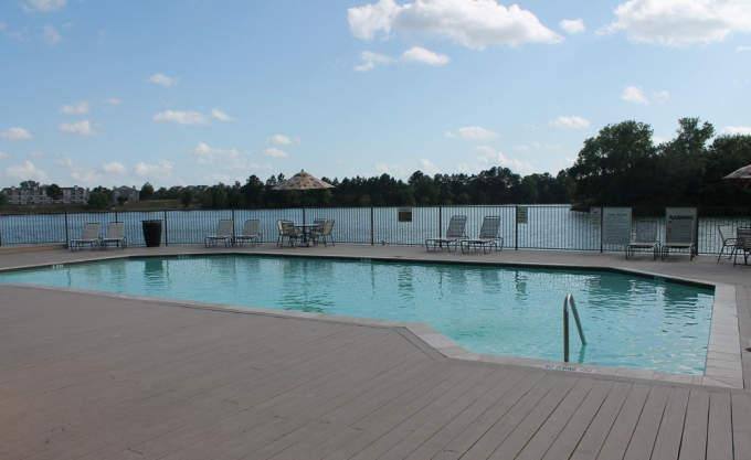 Apartment for rent at 9988 Windmill Lakes Blvd, Houston, TX 77075
