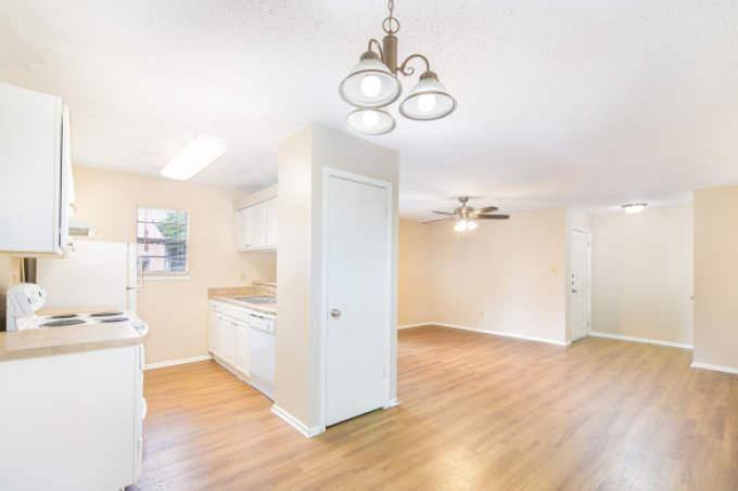 Apartment for rent at 11215 Research Blvd, Austin, TX 78759