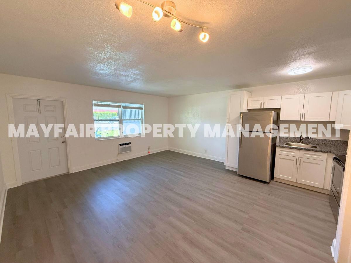 Apartment for rent at 240 SW 8th St #2, Pompano Beach, FL 33060