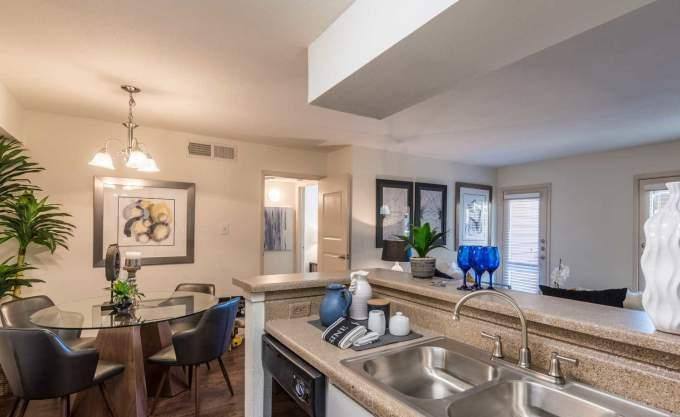 Apartment for rent at 10750 Westbrae Parkway #1047, Houston, TX 77031