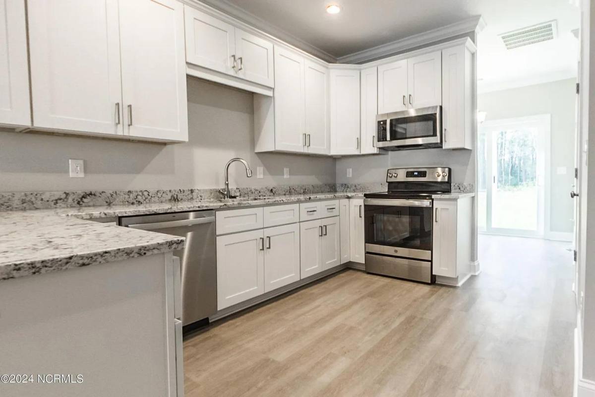Townhouse for rent at 53 Crew Court, Whiteville, NC 28472