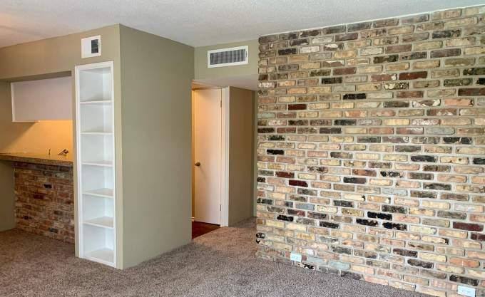 Apartment for rent at 1617 Fountain View Dr #2047, Houston, TX 77057