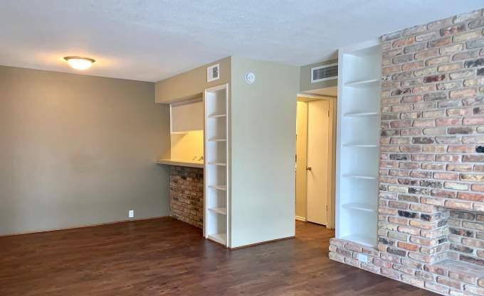 Apartment for rent at 1617 Fountain View Dr #2047, Houston, TX 77057