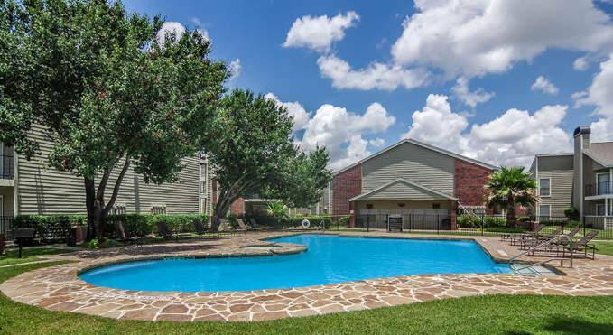 Apartment for rent at 16100 Space Center Blvd #2047, Houston, TX 77062