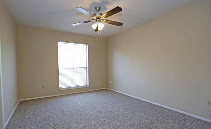 Apartment for rent at 1000 Hicks St #1047, Tomball, TX 77375