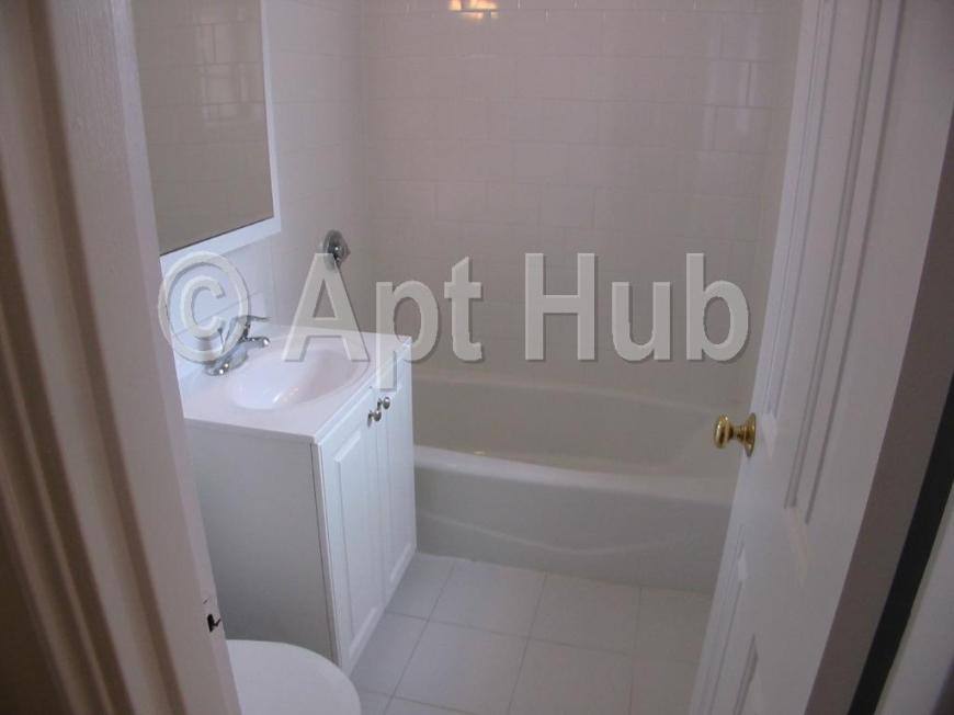 Apartment for rent at 60 Brattle St, Cambridge, MA 02138