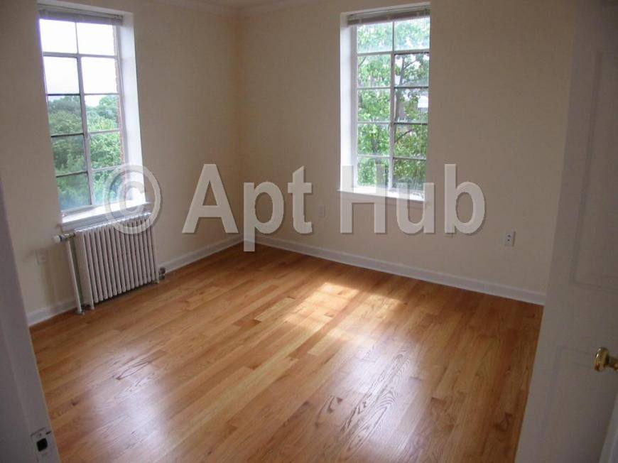 Apartment for rent at 60 Brattle St, Cambridge, MA 02138