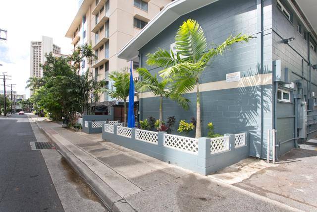 Apartment for rent at 242 Kaiulani Ave #11, Honolulu, HI 96815