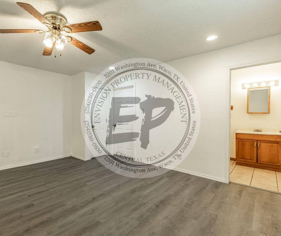 House for rent at 140 County Rd, Clifton, TX 76634