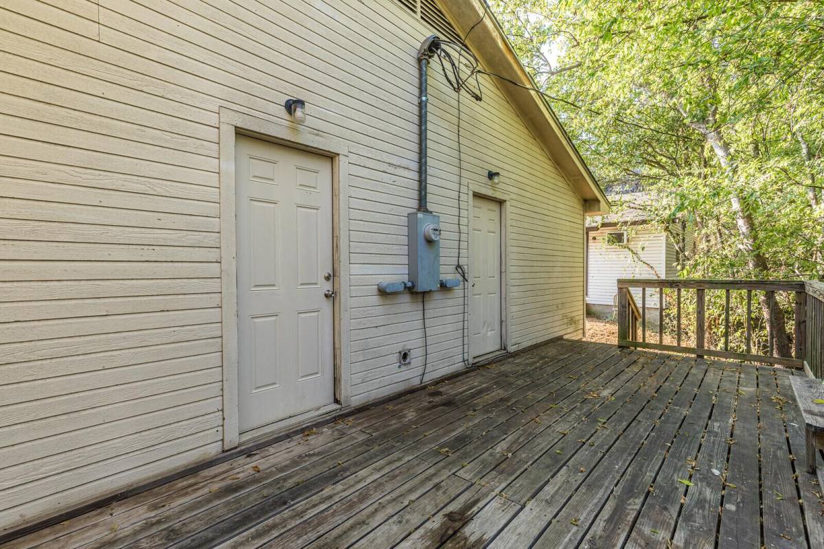 House for rent at 140 County Rd, Clifton, TX 76634